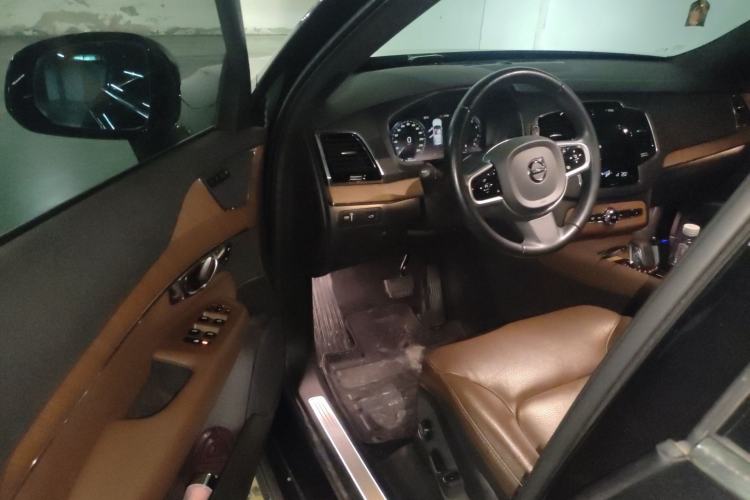 Used Volvo XC90 2022 B6 Zhiyi Luxury Edition 7-Seater