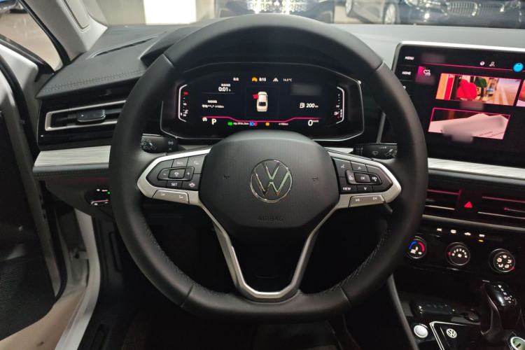 Used Volkswagen Sagitar 2025 Revised Version Three 300TSI DSG Excellence Edition
