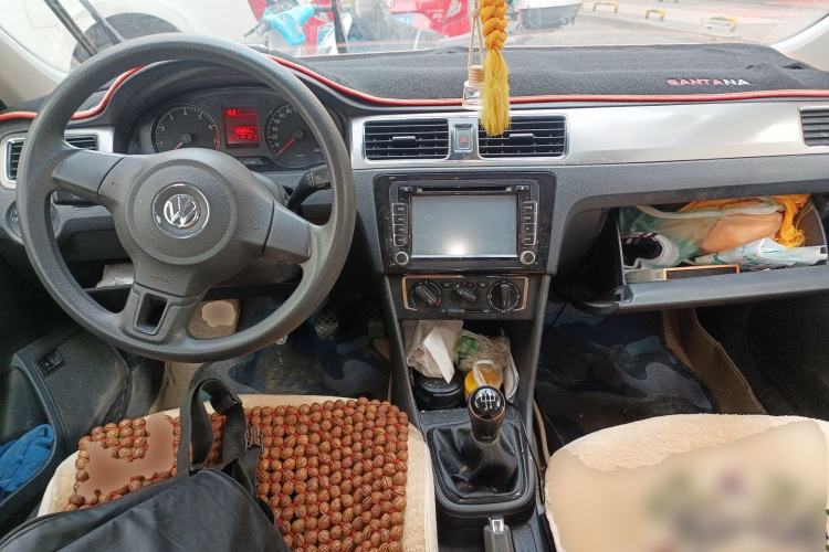 Used Volkswagen Santana 2013 1.6L Manual Comfort Edition
