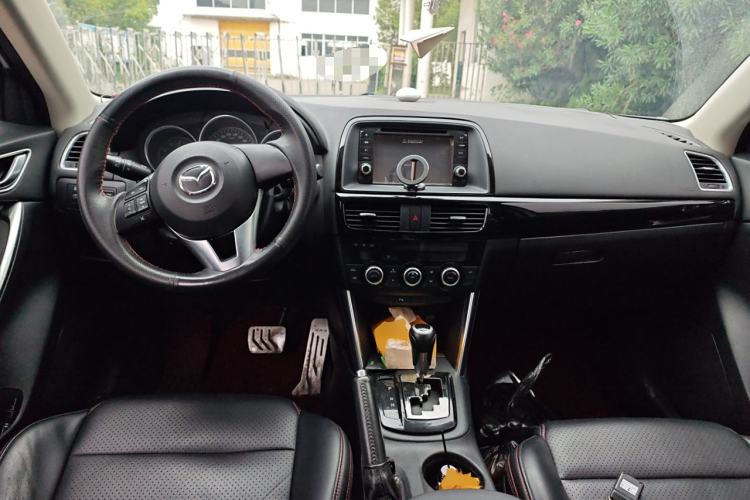 Used Mazda CX-5 2014 2.0L Automatic Two-Wheel Drive Urban Version Center Console