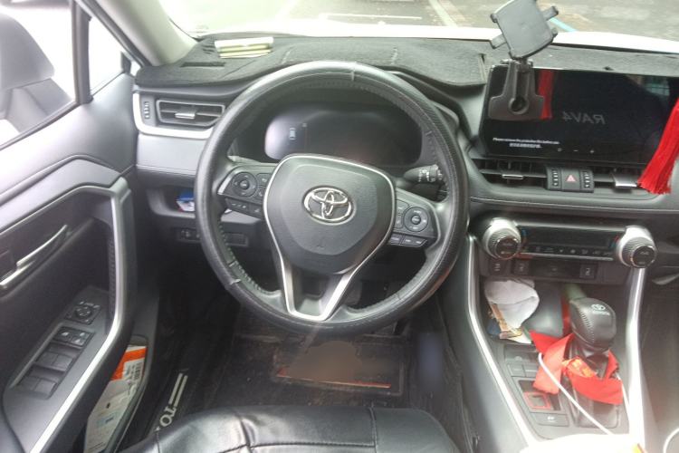 Used Toyota RAV4 2023 Dual-Engine 2.5L E-CVT Two-Wheel Drive Elite Plus Edition Steering Wheel