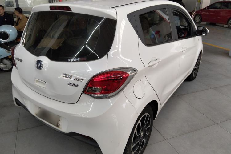 Used CHANGAN Benni 2015 1.4L IMT Luxury Model China V Standard
