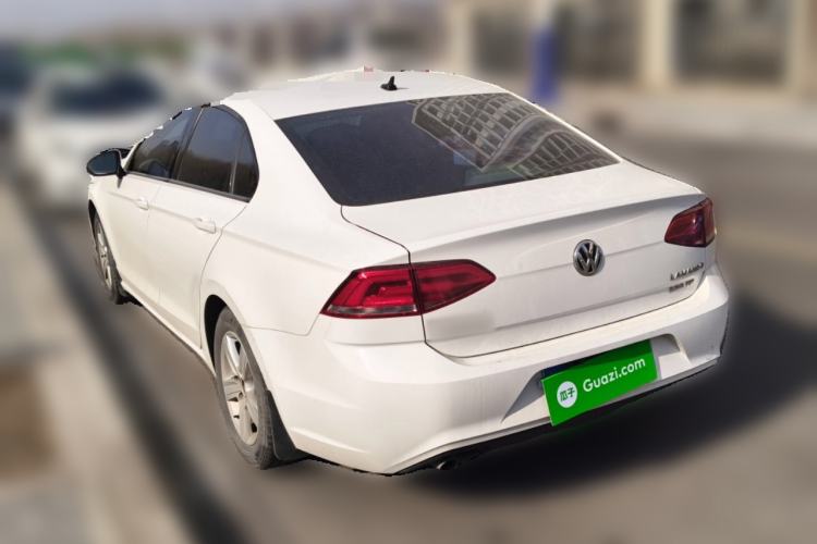 Used Volkswagen Lamando 2015 230TSI Manual Trend Edition
