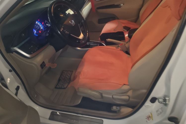 Used Honda Crider 2013 1.8L automatic luxury edition