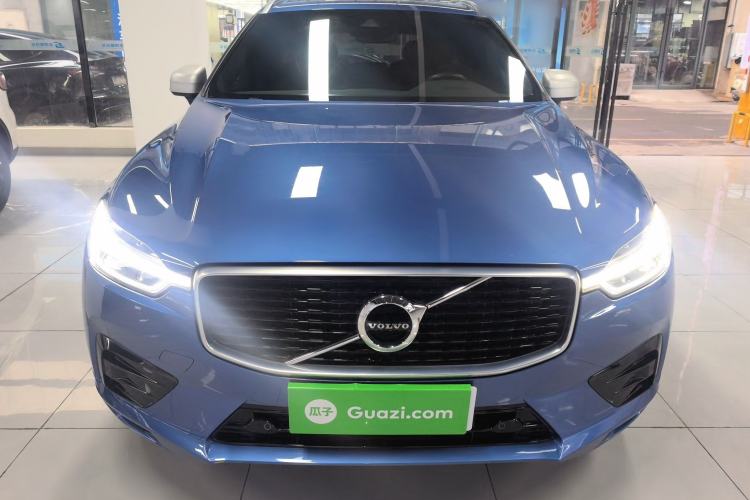 Used Volvo XC60 2019 T5 4x4 Smart & Dynamic Sport Edition China VI Standard