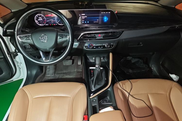 Used Buick GL6 2021 323T Mild Hybrid Connect Luxury Model Center Console