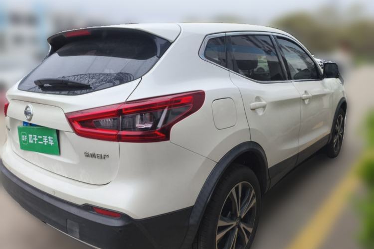 Used Nissan Qashqai 2021 2.0L CVT Luxury Navigation Edition Rear Right 45 Deg