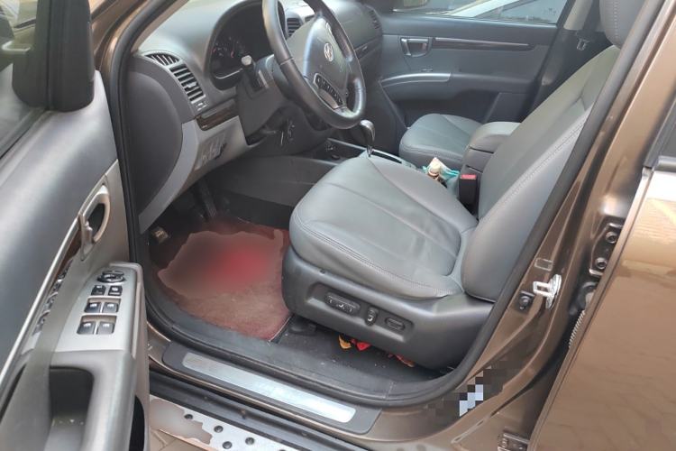 Used Hyundai Santa Fe Classic 2012 2.4 Comfort Edition 7-Seater Four-Wheel Drive