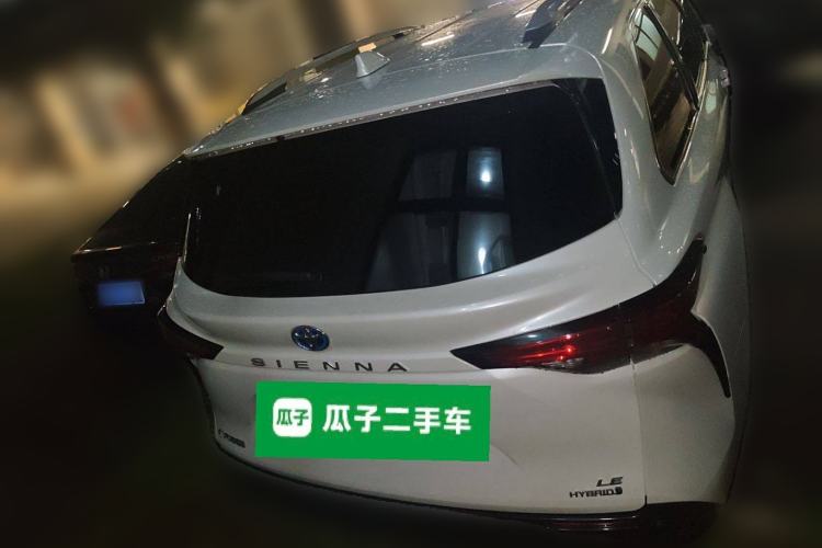 Used Toyota SIENNA 2023 2.5L Hybrid Comfort Edition Rear