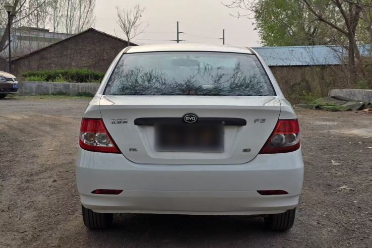 Used BYD F3 2013 Energy-Efficient Model 1.5L Manual Comfort Version Exterior 6