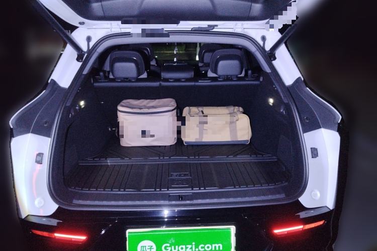 Used Zeekr 7X 2025 100 kWh Long-Range Rear-Wheel Drive with Intelligent Driving Features Trunk