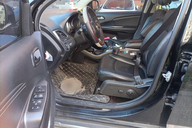 Used Dodge Journey 2016 2.4L Two-Wheel-Drive Touring Edition Driver Seat