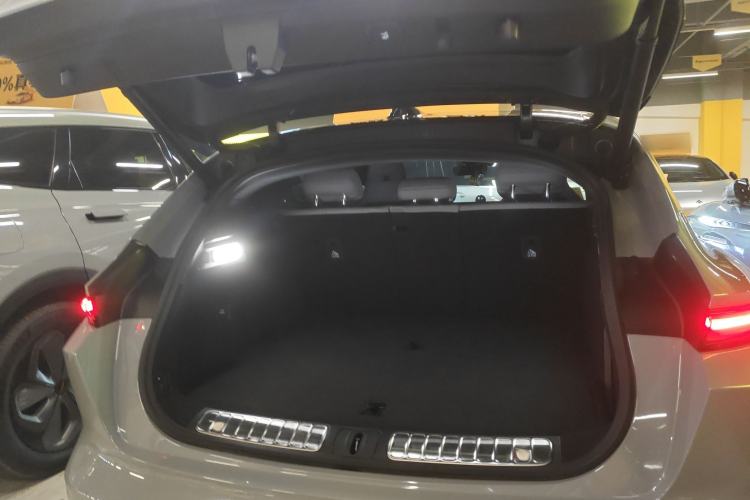 Used Nio ET5T 2025 75 kWh Touring Trunk