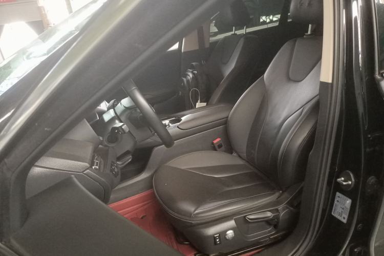 Used Hongqi E-QM5 2023 Base Travel Edition
