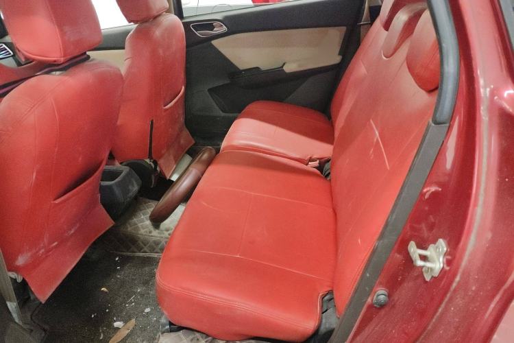 Used Baojun 310W 2017 1.5L Manual Comfort Version China VI Emission Standard