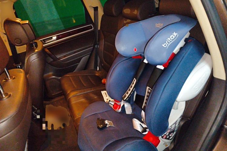 Used Volkswagen Touareg 2011 3.0 TSI Comfort Version Left Rear Seat