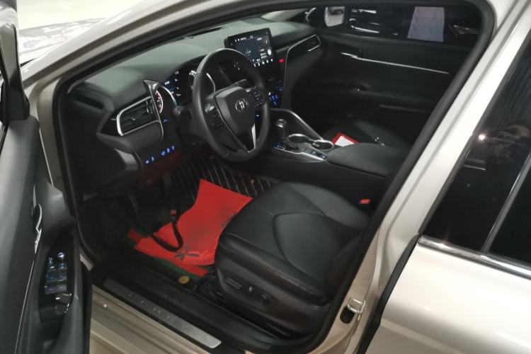 Used Toyota Camry 2021 2.0G Luxury Edition