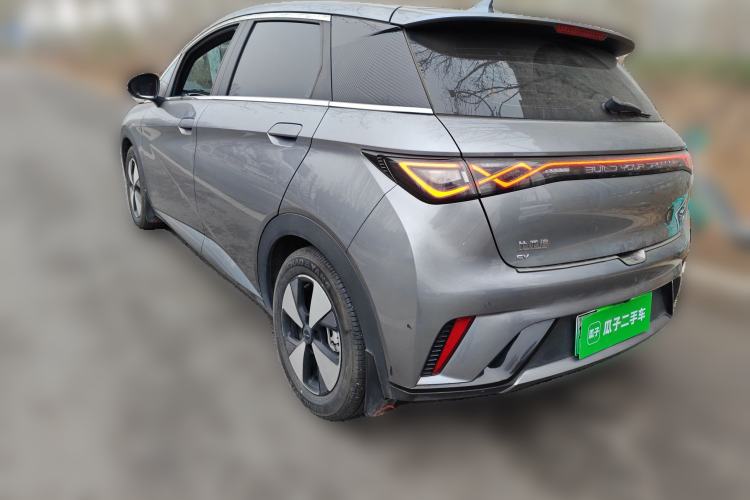 Used BYD Dolphin 2023 420 km Fashion Edition
