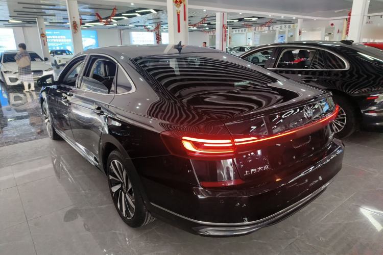 Used Volkswagen Passat 2023 330TSI Luxury Edition
