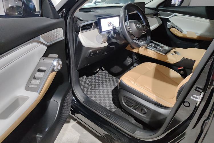 Used GAC Trumpchi EMKOO 2022 2.0 ATK TwinStar Max Edition Driver Seat