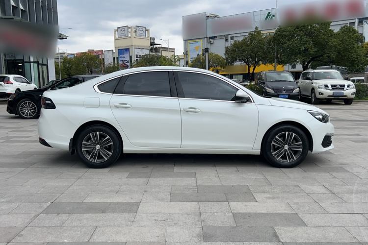 Used Peugeot 308 2016 1.6L Automatic Fashion Edition