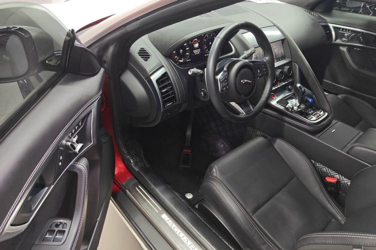 Used Jaguar F-TYPE 2023 P300 Convertible R-DYNAMIC BLACK