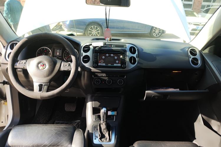 Used Volkswagen Tiguan L 2013 1.8TSI Automatic Two-Wheel Drive Luxury Model
