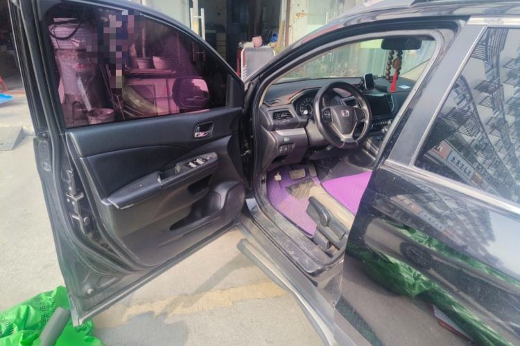 Used Honda CR-V 2015 2.0L two-wheel drive urban version