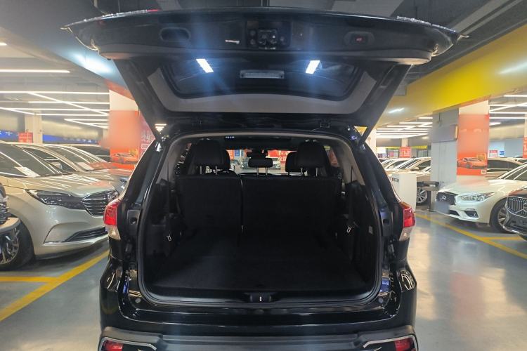 Used Toyota Highlander 2018 2.0T Four-Wheel Drive Luxury Version 7 Seats China VI Standard

