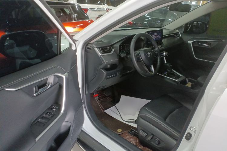 Used Toyota RAV4 2023 Dual-Engine 2.5L E-CVT Two-Wheel Drive Elite Plus Edition Driver Seat