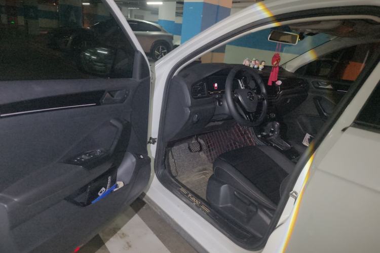 Used Volkswagen T-ROC 2020 280TSI DSG Two-Wheel Drive Comfort Version Driver Seat