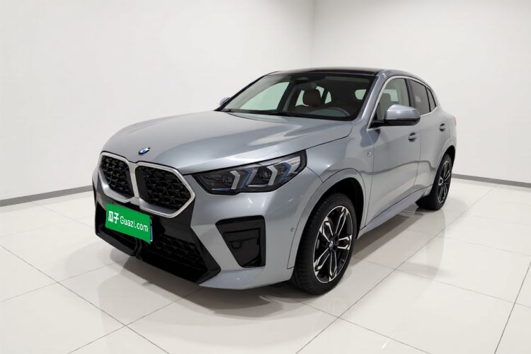 Used BMW X2 2024 sDrive25i M Sport Package Front Left 45 Deg