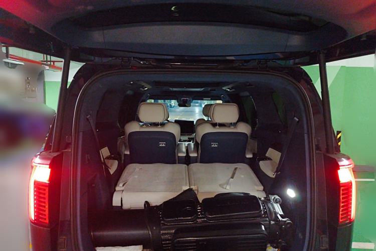 Used Zeekr 009 2022 WE Edition