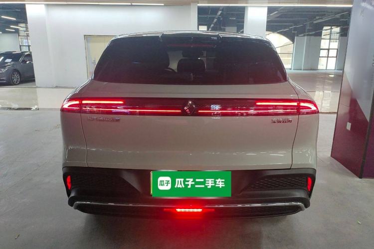Used Baojun Yunhai 2024 140km Plug-in Hybrid Version Exterior 4