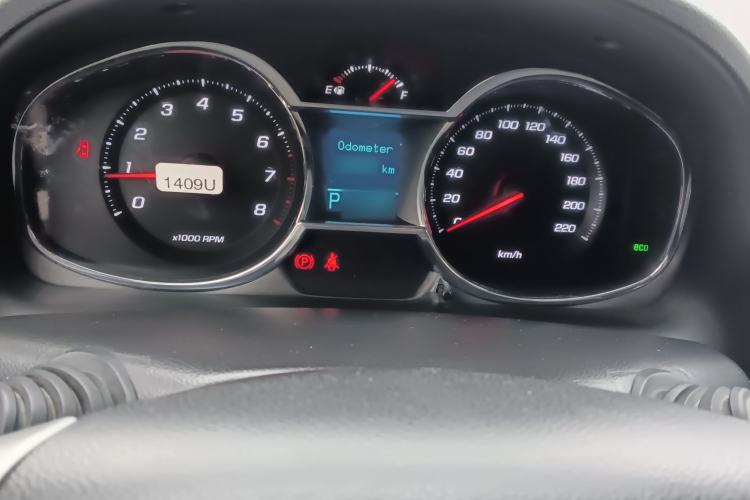 Used Chevrolet Captiva 2015 2.4L 4x4 Flagship Edition 7-Seater