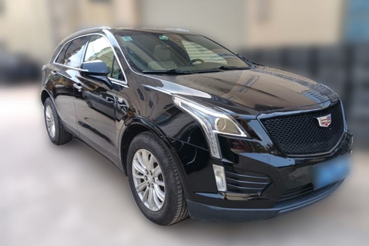 Used Cadillac XT5 2016 28T Four-Wheel Drive Tech Version Front Right 45 Deg