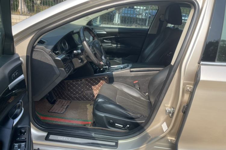 Used Geely Auto Emgrand GT 2015 1.8T Premium Model Interior 3