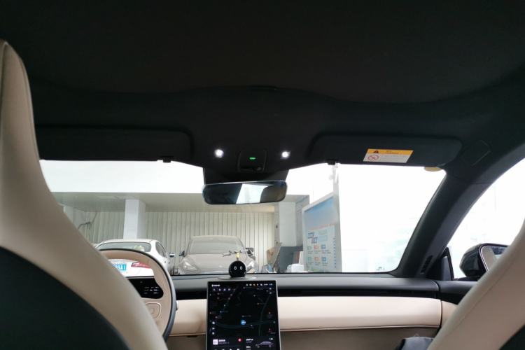 Used Nio ET5 2024 75 kWh Headliner