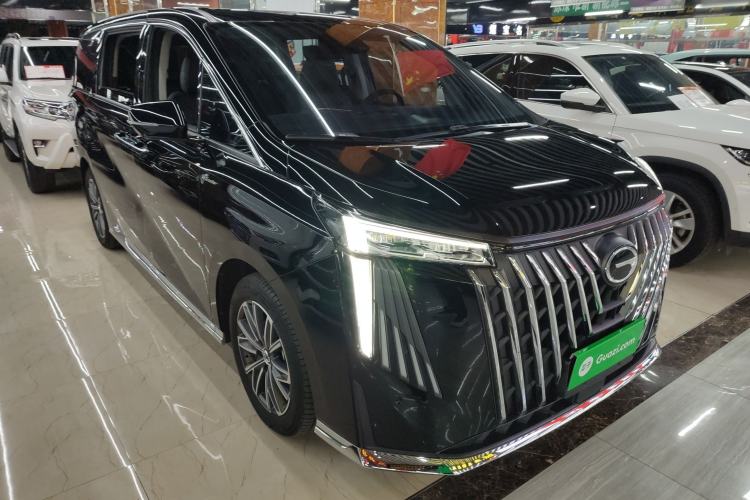 Used GAC Trumpchi M8 2024 Master Series 400T Prestige Edition Front Right 45 Deg