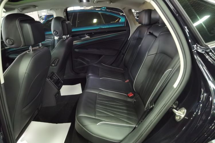 Used Volkswagen Passat 2023 330TSI Starry Luxury Edition
