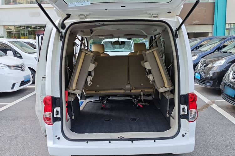 Used Nissan NV200 2016 Revised Version 1.6L CVT Luxury Edition