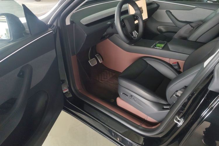 Used Tesla Model Y 2026 Model Long-Range Rear-Wheel-Drive Version
