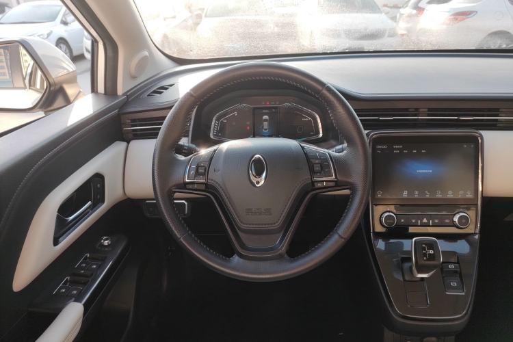 Used ORA iQ 2019 Luxury Version
