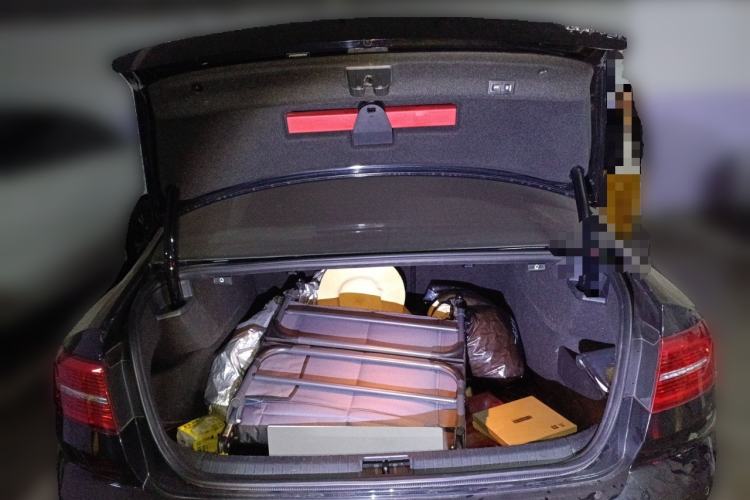 Used Volkswagen Magotan 2017 330TSI DSG Luxury Model Trunk