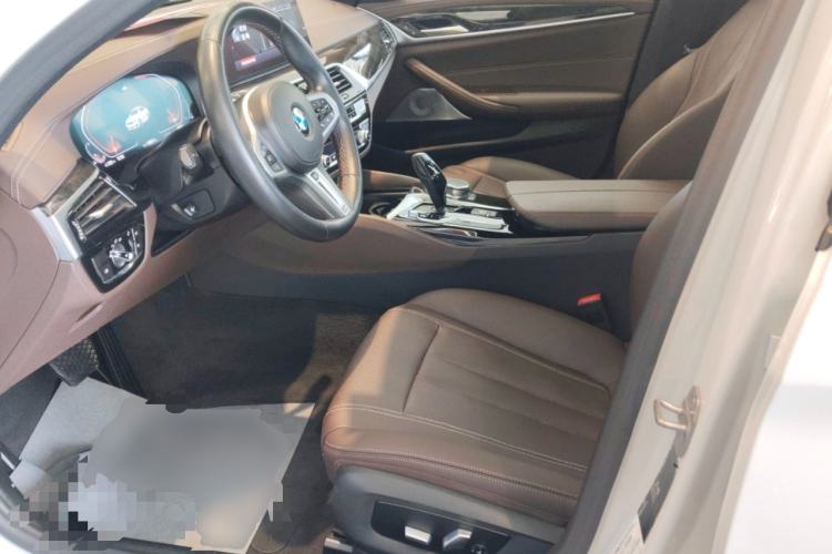 Used BMW 5 Series 2020 525Li M Sport Package Left Front Seat