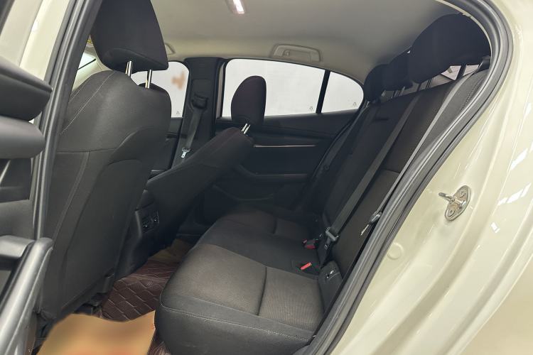 Used Mazda 3 Axela 2020 1.5L Automatic ZhiMei Edition Interior 3