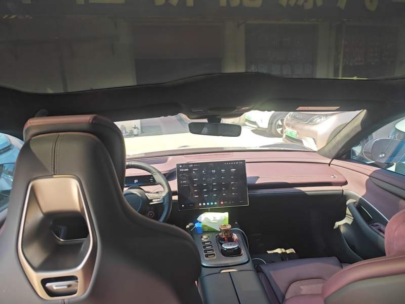 Used Xiaomi Auto SU7 2024 Four-Wheel Drive Ultra-Long Range Advanced Intelligent Driving Max Edition — 17