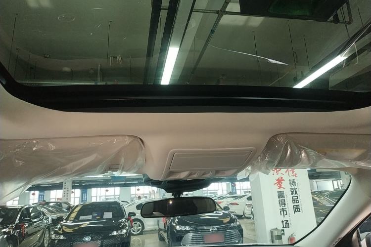 Used Ford Escape 2024 EcoBoost 245 Two-Wheel-Drive Titanium Edition Headliner