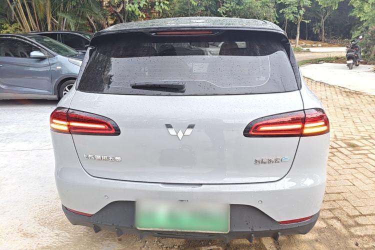 Used Wuling Bingo PLUS 2024 330 km Range Five-Seater Version
