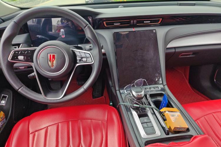 Used Hongqi H5 2023 1.5T DCT Smart Connect Flagship Edition Center Console